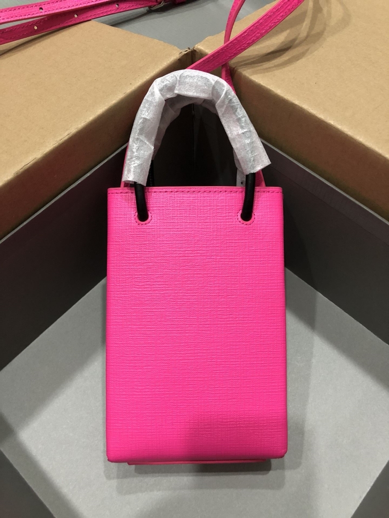 Ba1en*iaga shopping bags